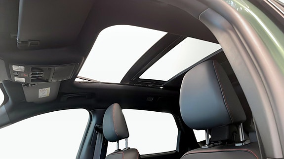Ford Kuga 12 of 12
