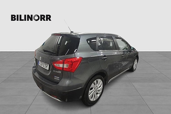 Suzuki SX4 6 of 23
