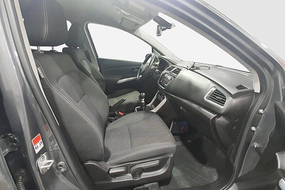 Suzuki SX4 17 of 23