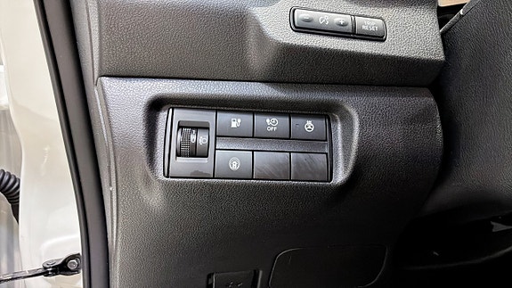 Nissan Leaf 15 of 21