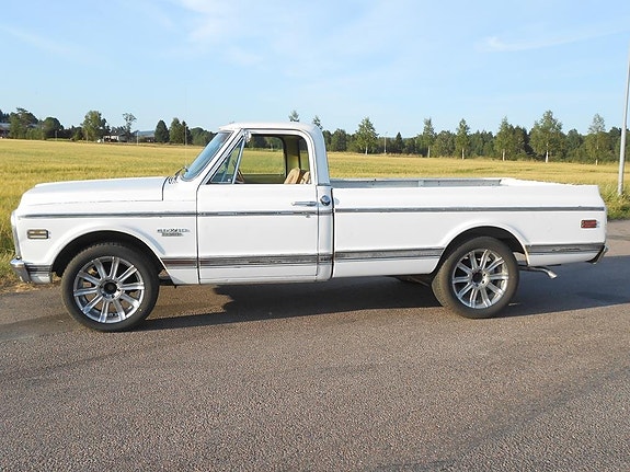 Chevrolet C10 3 of 23