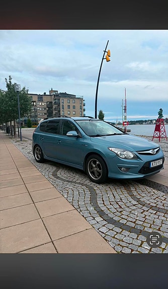 Hyundai i30 2 of 5