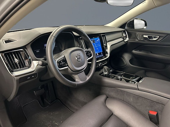 Volvo V60 5 of 16