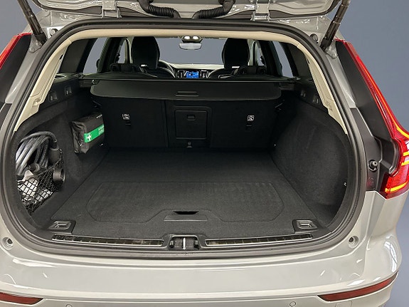 Volvo V60 9 of 16