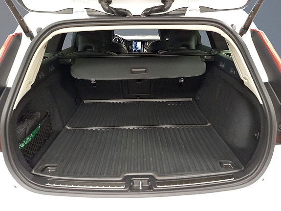 Volvo V60 9 of 15