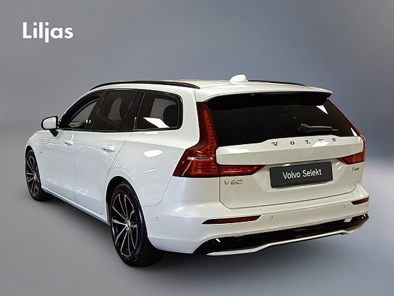 Volvo V60 4 of 15