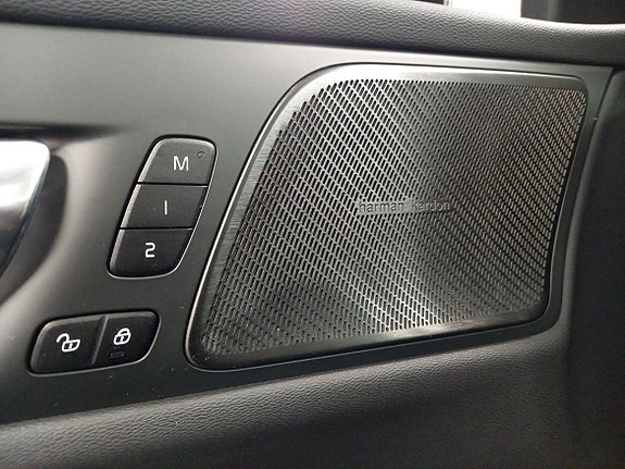 Volvo V60 13 of 15