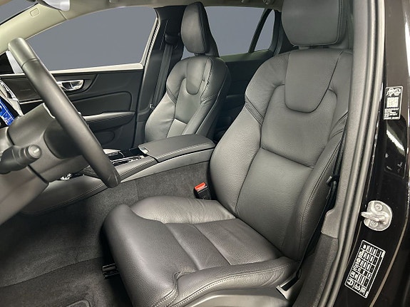 Volvo V60 6 of 16