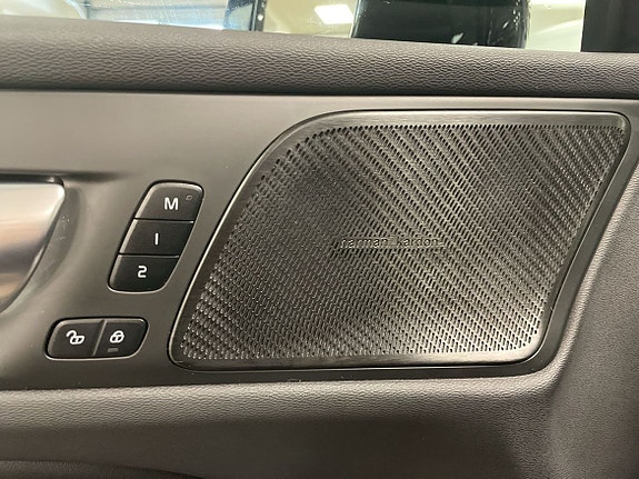 Volvo V60 13 of 17
