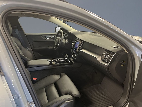 Volvo V60 7 of 13