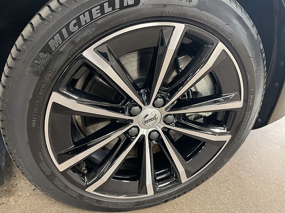 Volvo V60 10 of 18