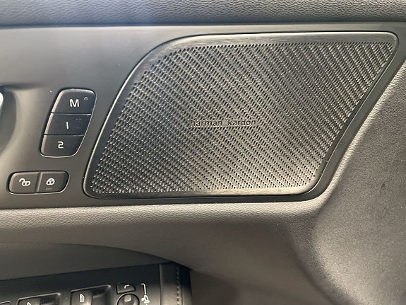 Volvo V60 13 of 18
