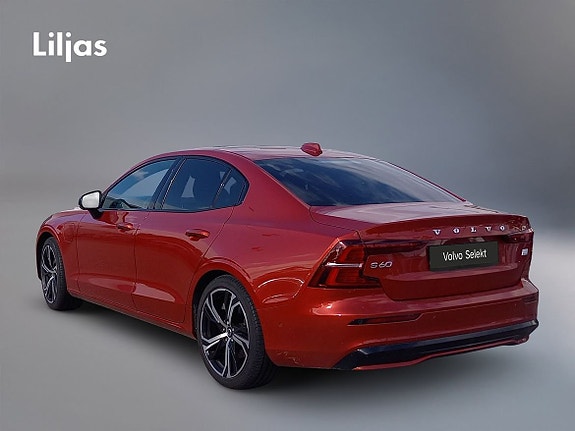 Volvo S60 3 of 4