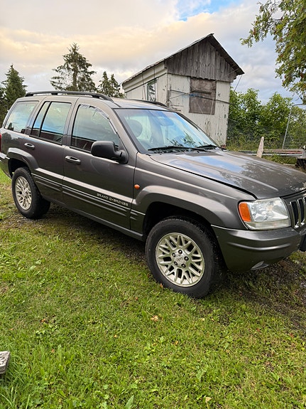 Jeep Grand Cherokee 2 of 6