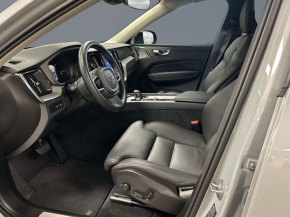 Volvo XC60 6 of 16