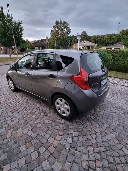 Nissan Note 2 of 3