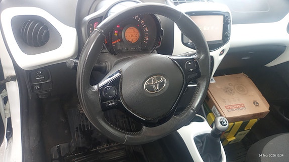 Toyota Aygo 8 of 10