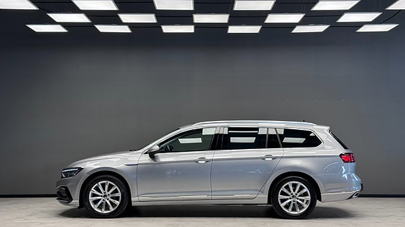 Volkswagen Passat 5 of 20