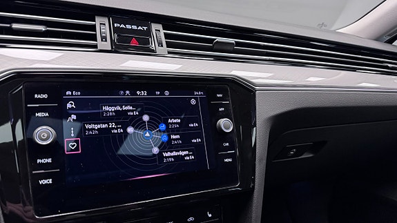 Volkswagen Passat 13 of 20