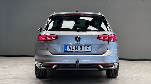 Volkswagen Passat 19 of 20