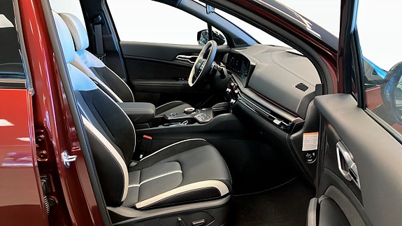 Kia Sportage 3 of 13