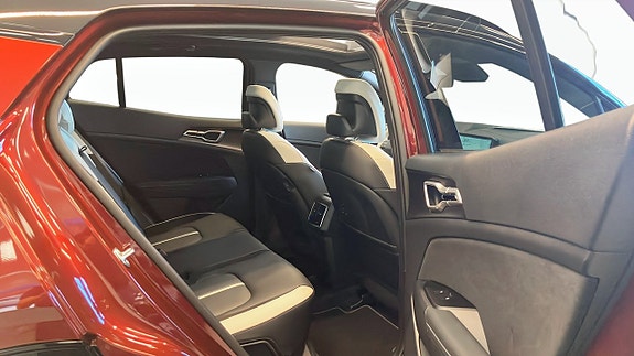 Kia Sportage 5 of 13