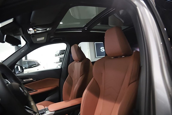 BMW iX1 13 of 13