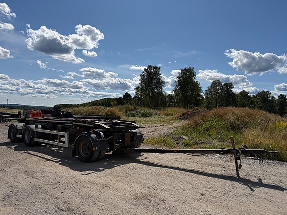 Lastväxlarsläp 3 - axlat med tipp Feber Hakarpsvagnen 2 of 5