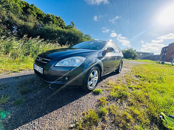 Kia Ceed 4 of 11