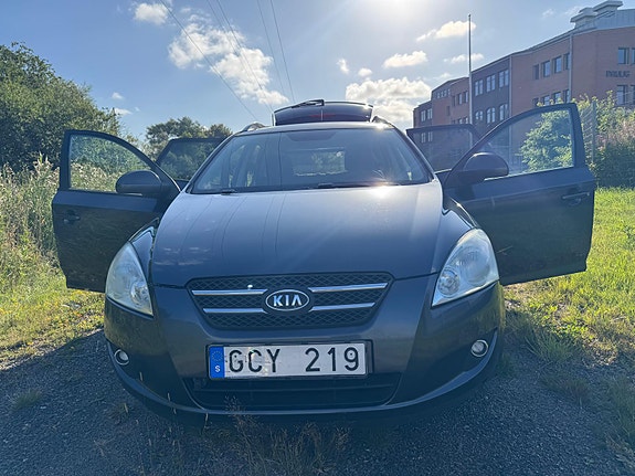 Kia Ceed 3 of 11