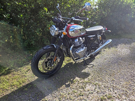 Royal Enfield Interceptor 650 Mark Two 11 of 19