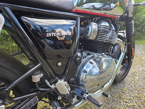 Royal Enfield Interceptor 650 Mark Two 7 of 19