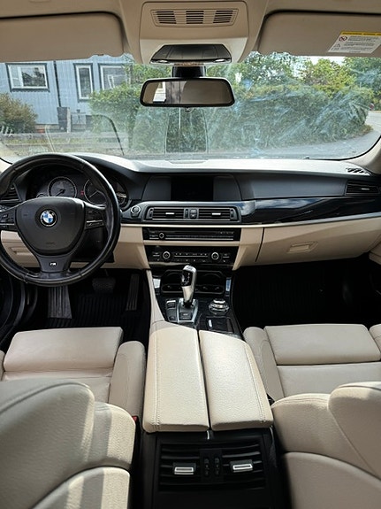 BMW 520d 9 of 16