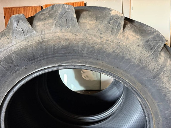 Traktordäck 650/60R38 3 of 7