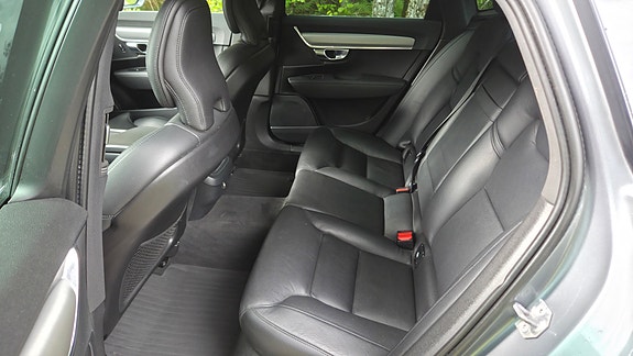 Volvo S90 8 of 9
