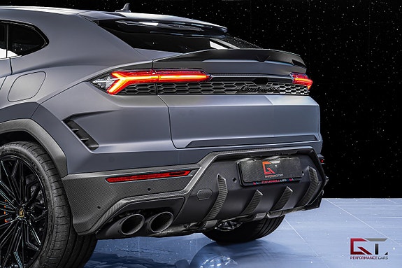 Lamborghini Urus 10 of 27