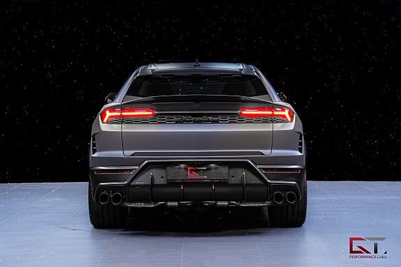 Lamborghini Urus 11 of 27