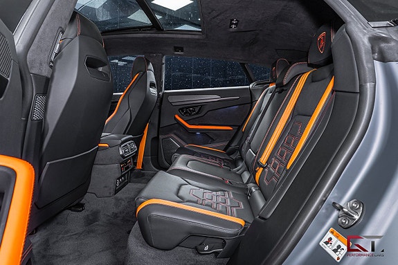 Lamborghini Urus 25 of 27