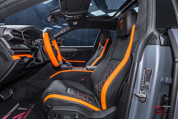 Lamborghini Urus 19 of 27