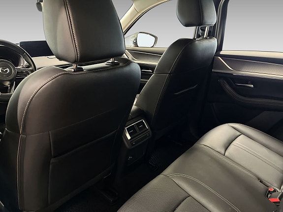 Mazda CX-60 12 of 19