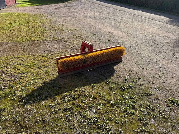 SOPBORSTE med Ringfäste MSKL6