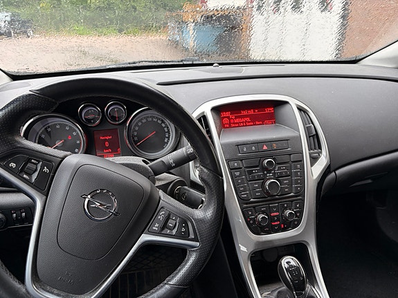 Opel Astra 4 of 7