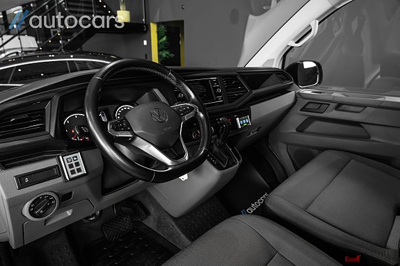 Volkswagen Transporter 23 of 30