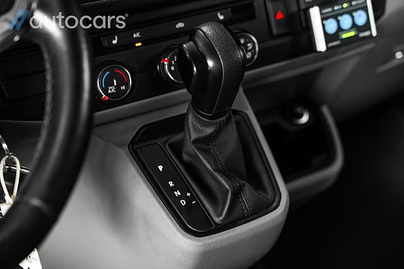 Volkswagen Transporter 26 of 30