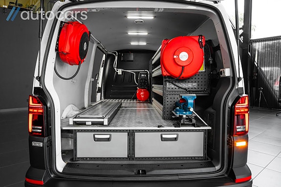 Volkswagen Transporter 14 of 30