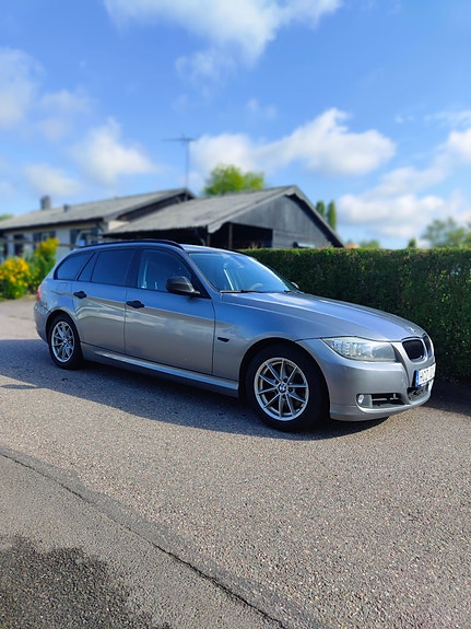 BMW 320d 3 of 3