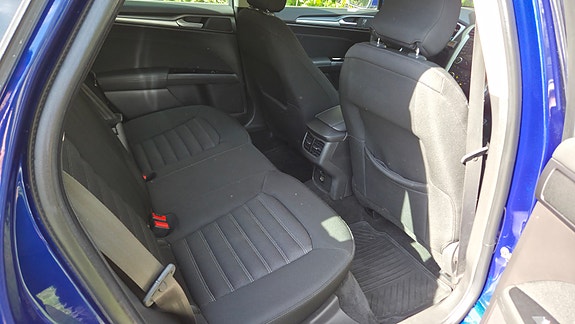 Ford Mondeo 9 of 11