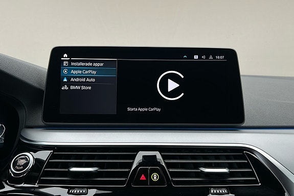 BMW 530e 26 of 28