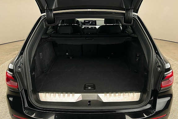 BMW 530e 14 of 28