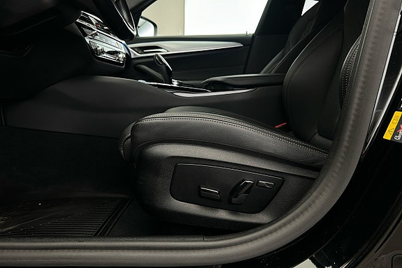 BMW 530e 18 of 28